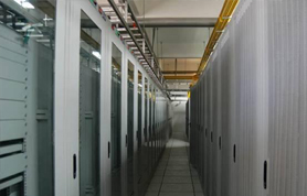 西安電信IDC機(jī)房?jī)?nèi)部走廊