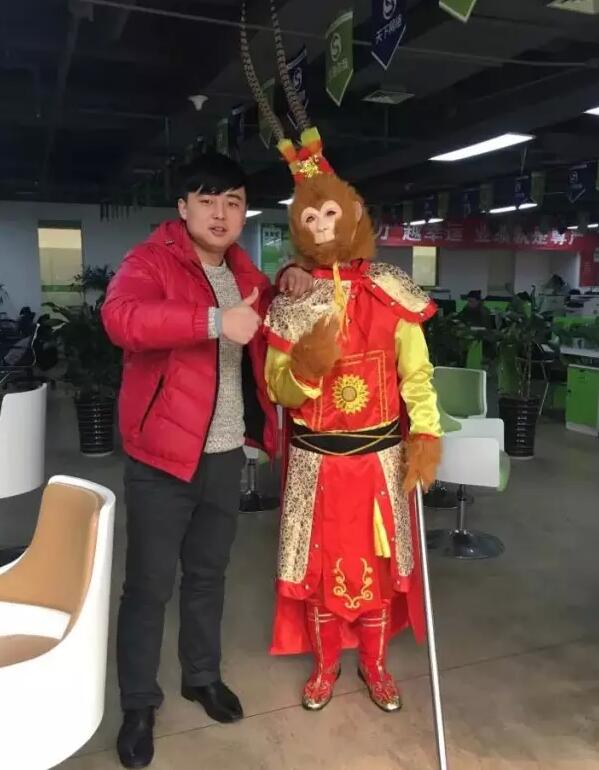 美猴王巡視花果山助力美猴云，天互數(shù)據(jù)的小伙伴亮了