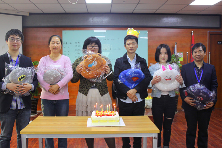 天互數(shù)據(jù)4月生日會，定格青春的記憶